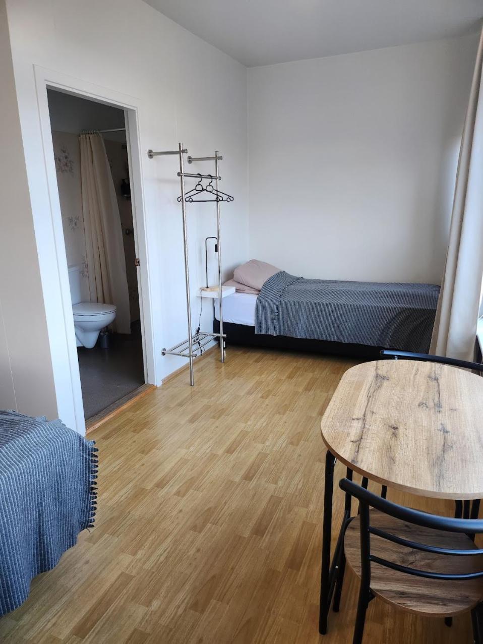 Fjos Guesthouse ヴァーマリッド エクステリア 写真