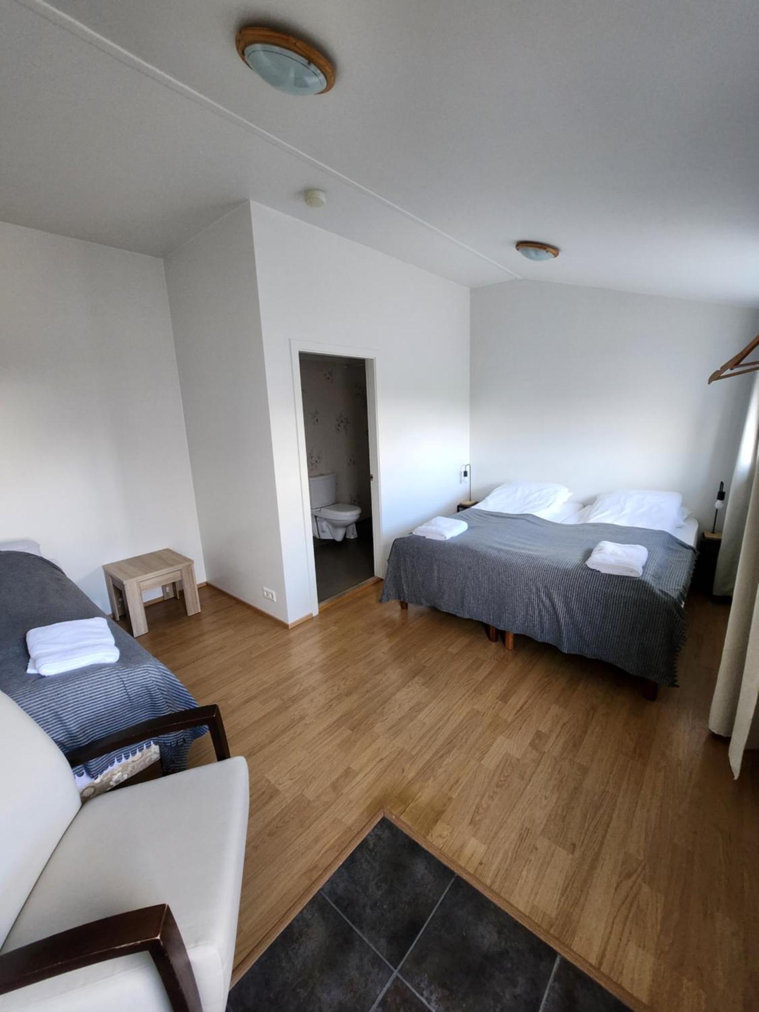Fjos Guesthouse ヴァーマリッド エクステリア 写真